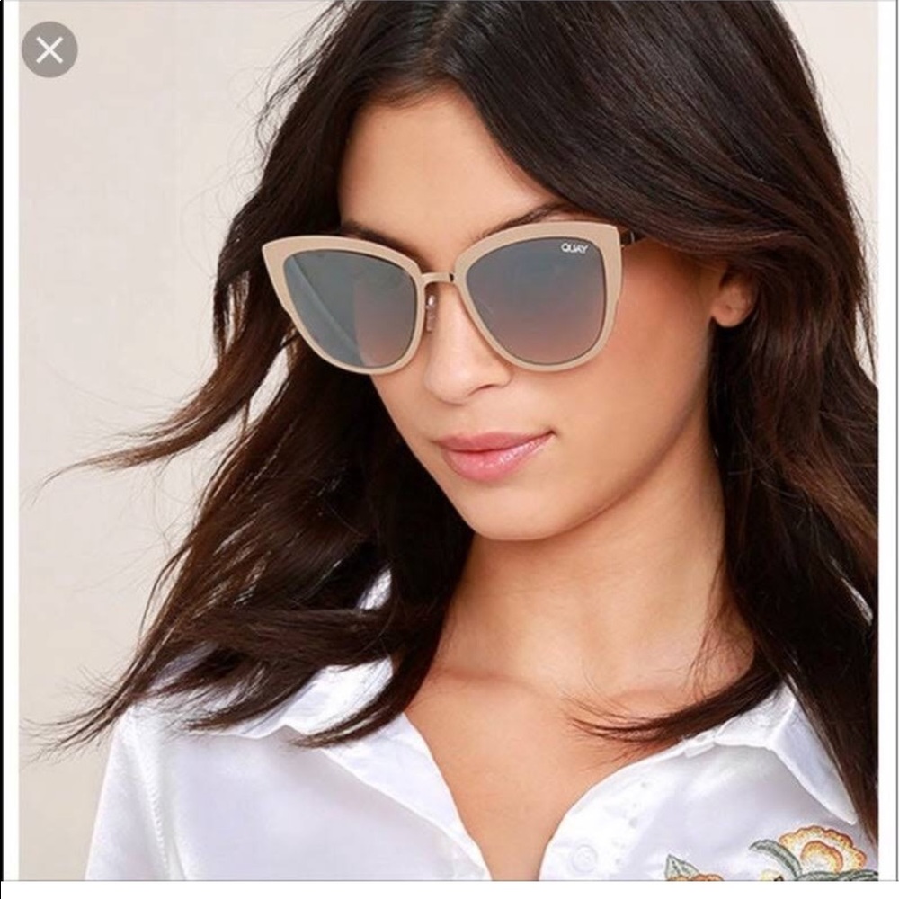 Supergirl Quay Sunglasses